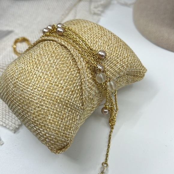 🌟 Elegant Gold-Tone Napier-Inspired Drape Necklace with Pearl Accents - Picture 10 of 14